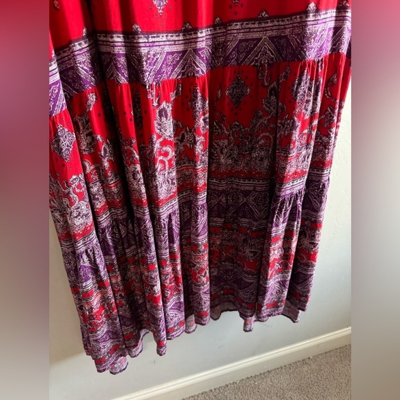 Aveology - Paisley Red and Purple Maxi Dress - Picture 5 of 10